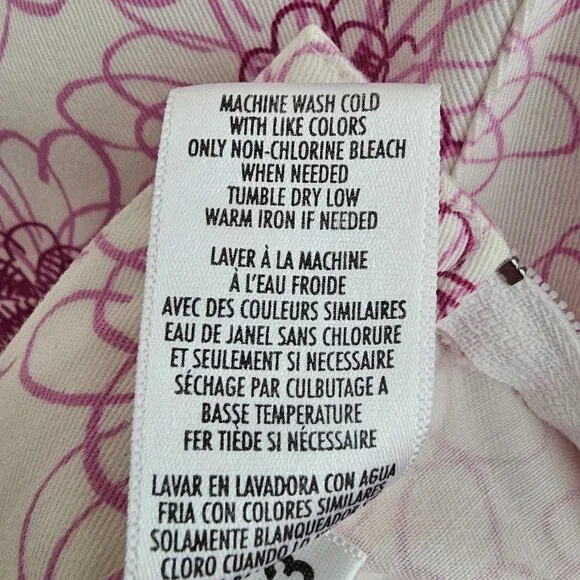 Petite Sophisticate Vintage Floral Shorts | EUC | 0P | White, Purple/Magenta - Picture 12 of 12